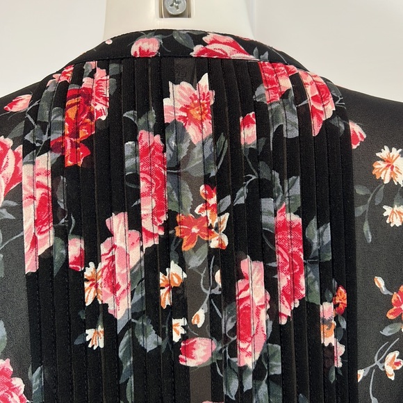 American Rag top - Picture 4 of 5